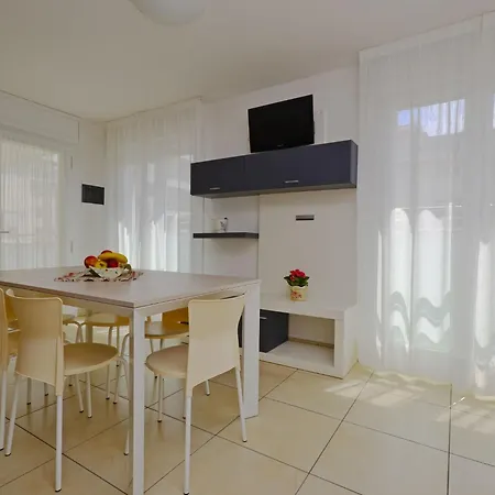 Apartment Mare-2 By Interhome